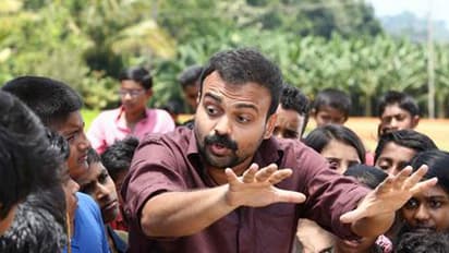 Shankar Mahadevan's song 'Vaanam Mele' strikes a chord