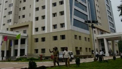 அமைச்சர்களை காணவில்லை..!!! - குவியும் புகார்களால் திணறும் கமிஷனர் அலுவலகம்