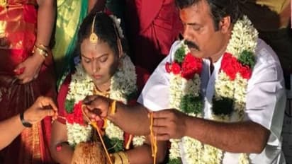 50 வயதை கடந்து திருமண பந்தத்தில் இணைந்த காமெடி நடிகர் முனிஷ்காந்த்..!