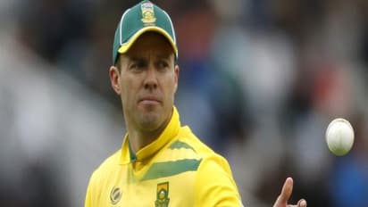 டிவில்லியர்ஸின் சுண்டு விரலுக்கு கூட நான் ஈடாகமாட்டேன்.. அவரு அவ்வளவு திறமையான பிளேயர்