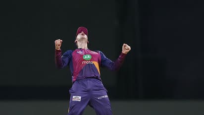 ധോണി മിന്നി; മുംബൈയെ വീഴ്ത്തി പൂനെ ഫൈനലില്