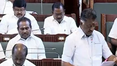 ತಡರಾತ್ರಿಯಲ್ಲಿ ಸಚಿವರ ಸಭೆ ಕರೆದ ಎಐಎಡಿಎಂಕೆ: ಸಚಿವರ ಸಭೆಯಲ್ಲಿ ನಡೆದಿದ್ದೇನು?