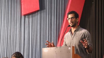 இந்த படத்தை எடுத்து விட்டு ஊர் ஊராக ஓடி ஒளிந்த இயக்குனர்...! பொங்கி எழுந்த விஷால்..!