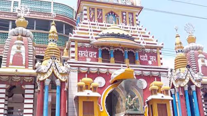 పుస్తక ప్రియులకు శుభవార్త.. గీతాప్రెస్ మూతపడటం లేదు