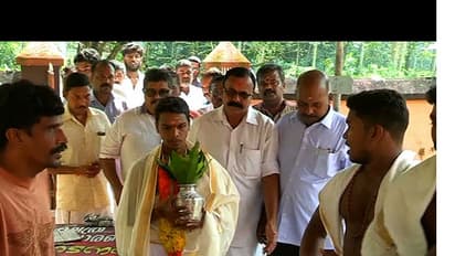 ദളിത് വിഭാഗത്തില് നിന്ന ശാന്തിയായ യദുകൃഷ്ണനെതിരെ കേരള ശാന്തിക്ഷേമ യൂണിയൻ