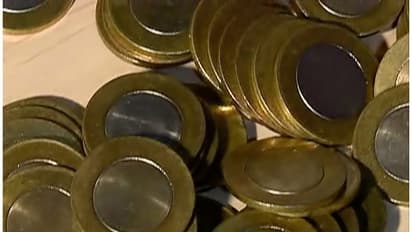 ವ್ಯಕ್ತಿಯ ಹೊಟ್ಟೆಯಲ್ಲಿದ್ದವು ಬರೋಬ್ಬರಿ 72 ನಾಣ್ಯಗಳು..!