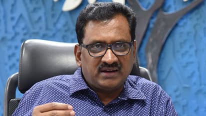 టీఎస్పీఎస్సీ ఛైర్మెన్కు రూ.2 వేల జరిమానా విధించిన కోర్టు