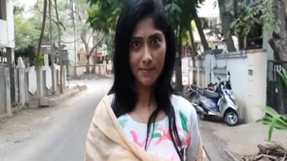 “இன்னும் ஆயிரம் வாக்குறுதிகளோட களத்தில் சந்திப்போம்” அரசியல் கட்சிகளுக்கு ஷாக் கொடுத்த ஜூலி!