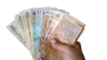 Currency notes with election symbol distributed in Kasaragod