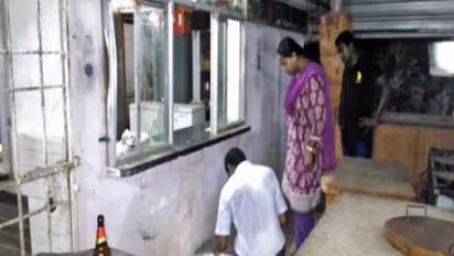 ஆம்லேட்டில் உப்பு இல்லாததால் கேன்டீன் மீது நாட்டு வெடிகுண்டு வீச்சு...! பரபரப்பு