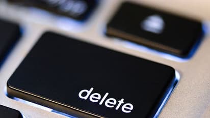 Ultimate digital detox, website that deletes your internet presence