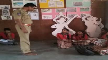 ஸ்கூல் பீஸ் கட்டாத பள்ளி குழந்தைகள் சிறை வைப்பு - இரக்கமில்லா பள்ளி நிர்வாகத்திடம் போலீசார் விசாரணை