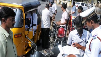 లైసెన్స్ లేకుండా బయటకు వెళ్తున్నారా.. జైలు శిక్ష తప్పదు.. కొత్త రూల్