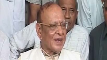 జాతీయ రాజకీయాలు: కేసీఆర్తో గుజరాత్ మాజీ సీఎం శంకర్ సింగ్ వాఘేలా భేటీ