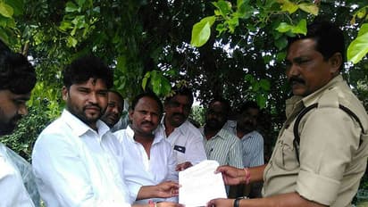 ఎమ్మెల్యే భార్య కుంట పుష్పారెడ్డిని శిక్షించాలి