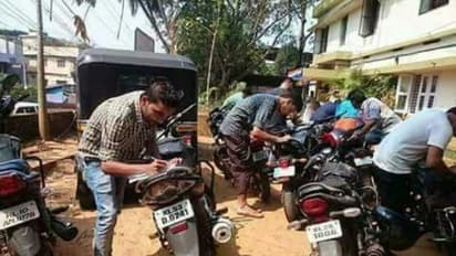 ஹெல்மெட் போடாம வருவியா..? அபராதமின்றி வியக்க வைக்கும் தண்டனை கொடுத்த காவல்துறை...!