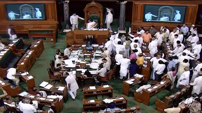 ಮೇಕೆದಾಟು ಯೋಜನೆಗೆ ಕ್ಯಾತೆ ತೆಗೆದ 26 ಸಂಸದರು ಸಸ್ಪೆಂಡ್