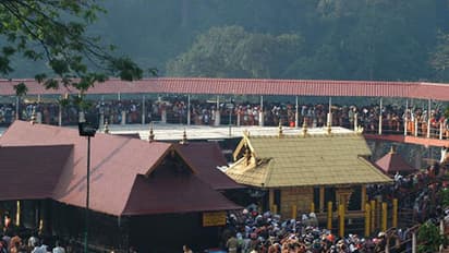 ശബരിമലയില് സ്ത്രീകളുടെ പ്രവേശനം വിലക്കിയത് ചോദ്യം ചെയ്ത് സുപ്രീംകോടതി