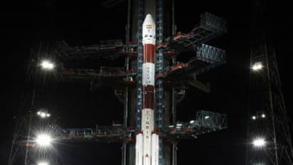 ৫৬ মিনিট আগে ধরা পড়ল বিভ্রাট, চন্দ্রযান ২- এর চাঁদে পাড়ি আপাতত স্থগিত