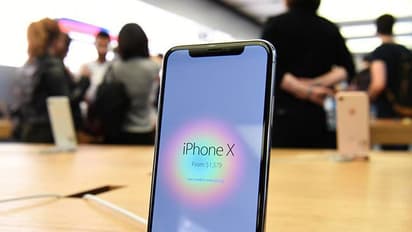 പരിഷ്കരിച്ച ഐഫോണ് എക്സ് ലേലം 70 ലക്ഷം കടന്നു, സംഗതി ഇ-ബേയില്!