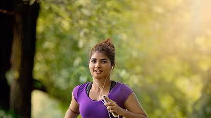 ಮನೆಕೆಲಸ ಮಾಡುವ ಮಹಿಳೆಯರಿಗೆ ವ್ಯಾಯಾಮ ಬೇಕಾ? ಬೇಡವಾ? ವ್ಯಾಯಾಮದಿಂದ ಏನೆಲ್ಲಾ ಉಪಯೋಗಗಳಿವೆ?