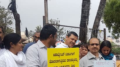 STP ಕಾಯ್ದೆ ವಿರೋಧಿಸಿ ಅಪಾರ್ಟ್'ಮೆಂಟ್ ನಿವಾಸಿಗಳ ಪ್ರತಿಭಟನೆ