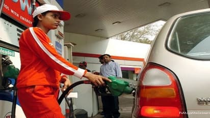 ರಿ‘ಪಬ್ಲಿಕ್’ ಸಂತಸ: ಪೆಟ್ರೋಲ್ ಬೆಲೆ ಗಣನೀಯ ಇಳಿಕೆ!