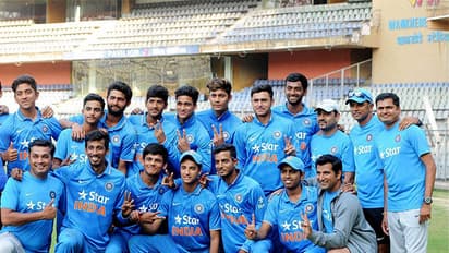 ವಿಶ್ವಕಪ್ ಗೆದ್ದ ಅಂಡರ್ 19 ತಂಡಕ್ಕೆ ಬಂಪರ್ : ದ್ರಾವಿಡ್’ಗೂ ಭರ್ಜರಿ ಬಹುಮಾನ..!