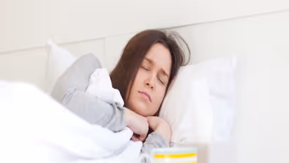 எலுமிச்சை துண்டுகளை தலைக்கு அருகில் வைத்துக்கொண்டு தூங்கினால் அவ்வளவு நல்லது...