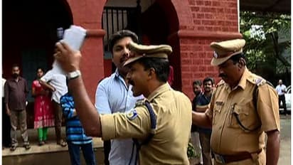 'Media facing emergency like situation  in Kerala'