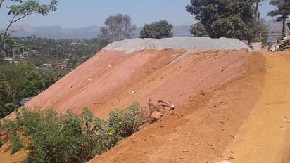 മണ്കൂനയെ പേടിച്ച് ഉറക്കം നഷ്ടപ്പെട്ട് കുടുംബങ്ങള്