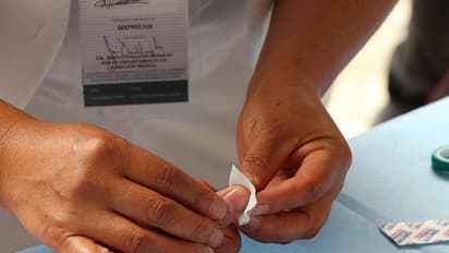 ഈ നഴ്സ് ശരിക്കുമൊരു മാലാഖ!