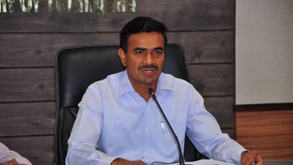 వెపన్స్ డిపాజిట్ చేయండి.. ఎన్నికల వేళ సీవీ ఆనంద్ కీలక ఆదేశాలు..