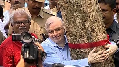 Unique tree hugging event writes history, sets new Guinness World Record