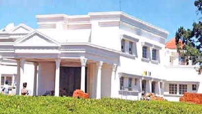 കോടനാട് എസ്റ്റേറ്റ് കൊലപാതക കേസ്; പുനരന്വേഷണത്തിന് സ്റ്റേ ഇല്ല, എഐഎഡിഎംകെയുടെ ഹര്ജി തള്ളി