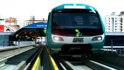 என்னங்க சென்னை மெட்ரோ… கொச்சி மெட்ரோவைப் பாருங்க… சும்மா மிரண்டு போயிடுவீங்க...