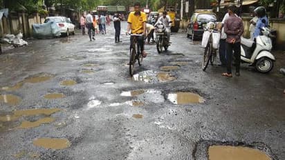 'രാജ്യത്ത് ഭീകരാക്രമണങ്ങളിലെക്കാള് മരണം റോഡില് നടക്കുന്നു'