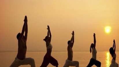 உங்களுக்கு தெரியுமா? இடுப்பைச் சுற்றியுள்ள கொழுப்புகளை “வீரபத்ராசனம்” குறைக்கும்…