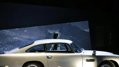 Apple hires Aston Martin's Ex-chief engineer for 'Project Titan'