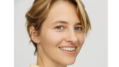 ഷൂട്ടിന് പോയപ്പോള് ആദ്യം ആവശ്യപ്പെട്ടത് വസ്ത്രമഴിക്കാന്; മോഡല് തുറന്നുപറയുന്നു