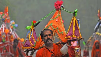 Muslims participate in annual Kanwar Yatra from UP village to Baba Dham in Jharkhand