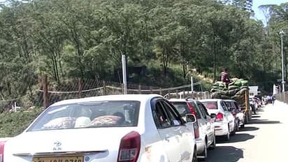 ಗ್ಯಾಸ್ ಟ್ಯಾಂಕರ್ ಪಲ್ಟಿ : 7 ಕಿ.ಮೀ. ಟ್ರಾಫಿಕ್ ಜಾಂ