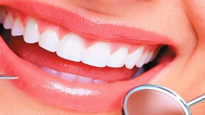 பற்களை வெண்மையாக்கும் நாம் ஈறுகளை கவனிக்க மறப்பது ஏன்?