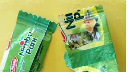 ಶಾಲೆಯಲ್ಲಿ ವಿದ್ಯಾರ್ಥಿ ಕೊಟ್ಟ ಚಾಕೊಲೇಟ್ ತಿಂದು 20 ವಿದ್ಯಾರ್ಥಿಗಳು ಅಸ್ವಸ್ಥ