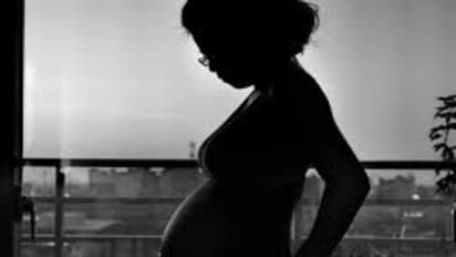 கர்ப்பமான 13 வயது சிறுமி….. என்னவென்றே தெரியாமல் தவிப்பு….கருவை கலைக்க மும்பை கோர்ட் அனுமதி….