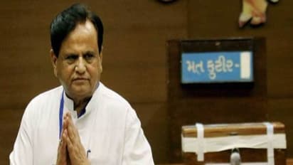 మోడీ కోసమే...: ఈసీపై భగ్గుమన్న కాంగ్రెసు నేతలు