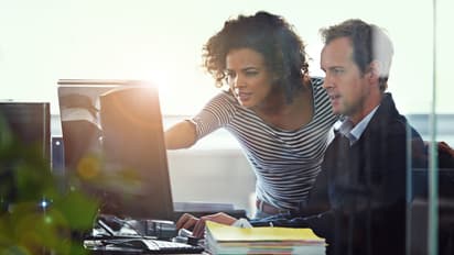 ಆಫೀಸ್ ಸಹೋದ್ಯೋಗಿಗಳೊಂದಿಗೆ ಉತ್ತಮ ಸ್ನೇಹಿತರಾಗೋದು ಹೇಗೆ ?