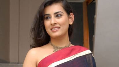 ప్రియుడితో రొమాన్స్, ఫోటో బయటపెట్టిన హీరోయిన్.. త్వరలోనే పెళ్లి ?