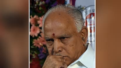 കര്ണാടകയില് തിരക്കിട്ട ചര്ച്ചകള്; സമ്മര്ദ്ദത്തിലായി ബിജെപി