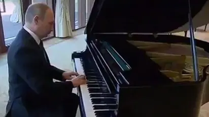 रूसी राष्ट्रपति पुतिन ने दिए फिर शादी करने के संकेत, क्या ये बनेंगी 'फर्स्ट लेडी'